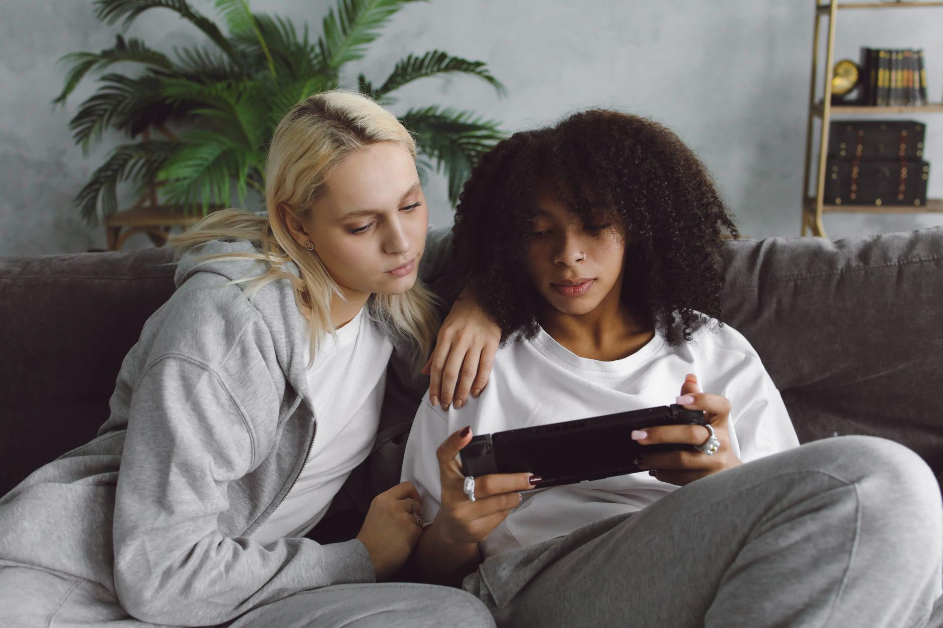 Video Game Covers Are Political: The Representation of Women in Digital Media